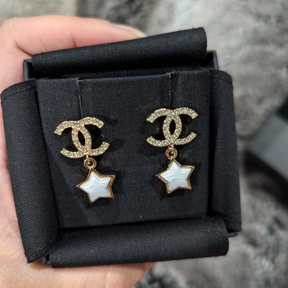 Chanel brand new earrings